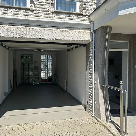 Deluxe Residence Ea - With Garage Sarajevo Exterior photo