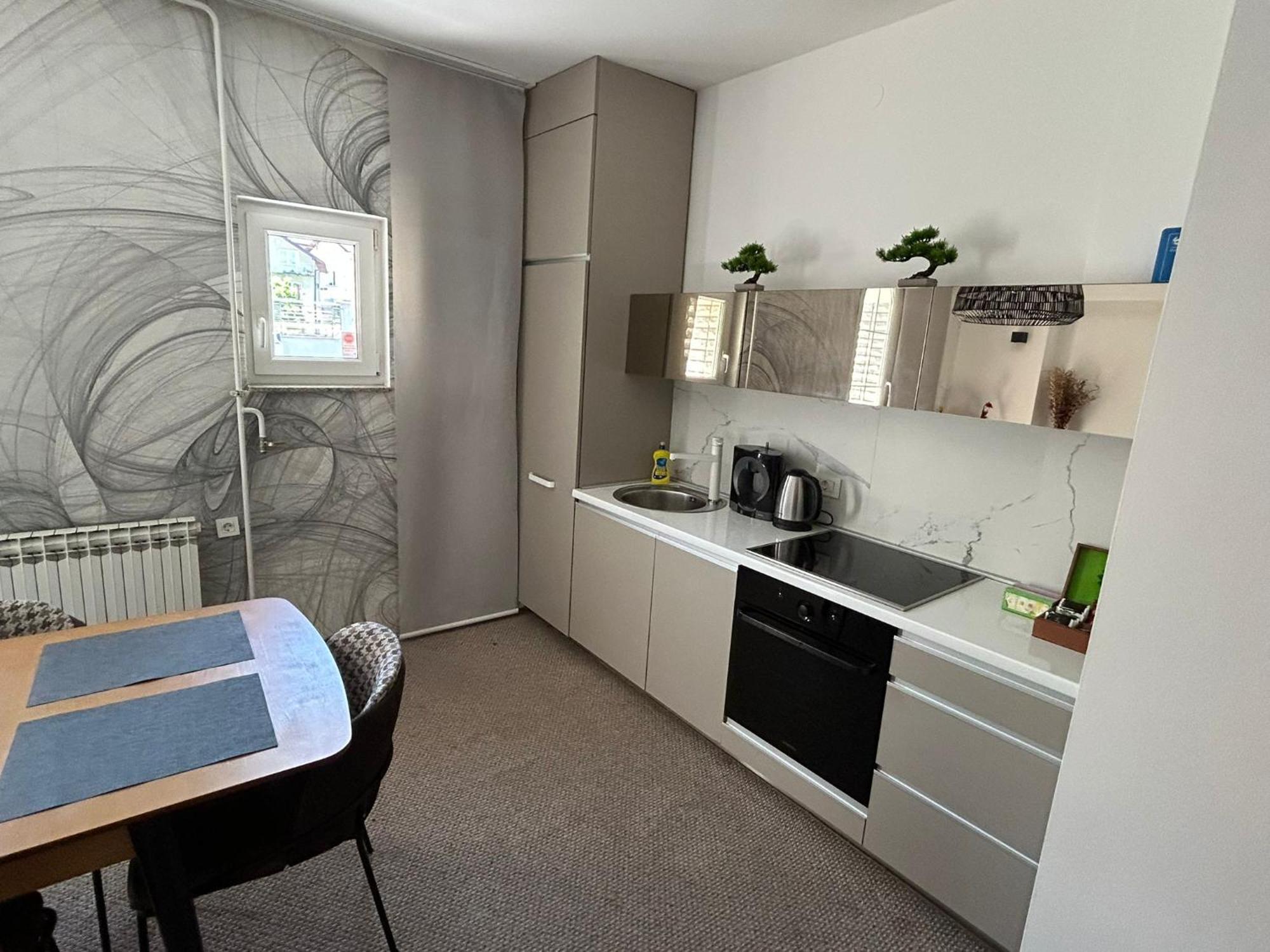 Deluxe Ea - With Garage Appartement *